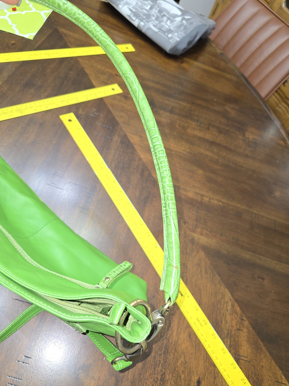Sondra Roberts Lime Green Croc-Embossed Shoulder Bag - Picture 2 of 11